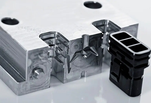 Overmolding invoegen